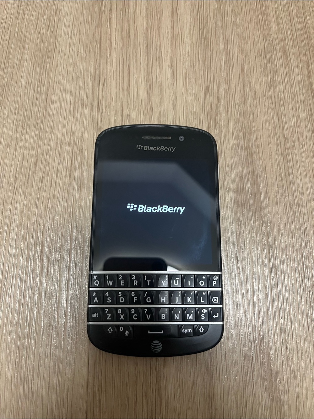 Blackberry Q10 Smartphone with QWERTY Keyboard Y2K